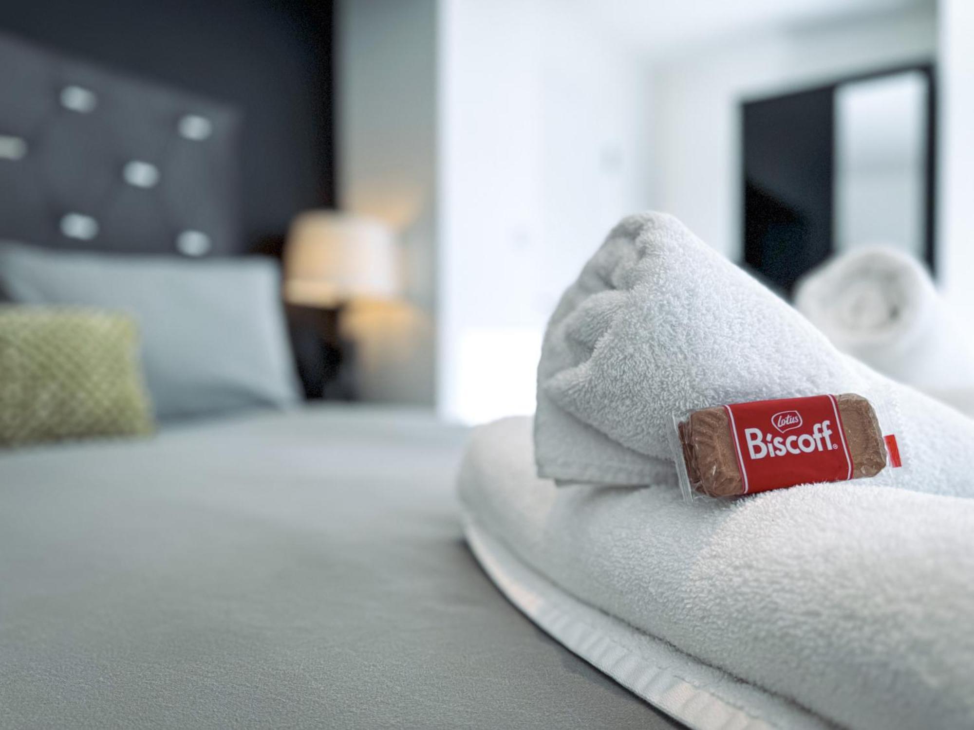 The Seven Suites Liverpool Buitenkant foto