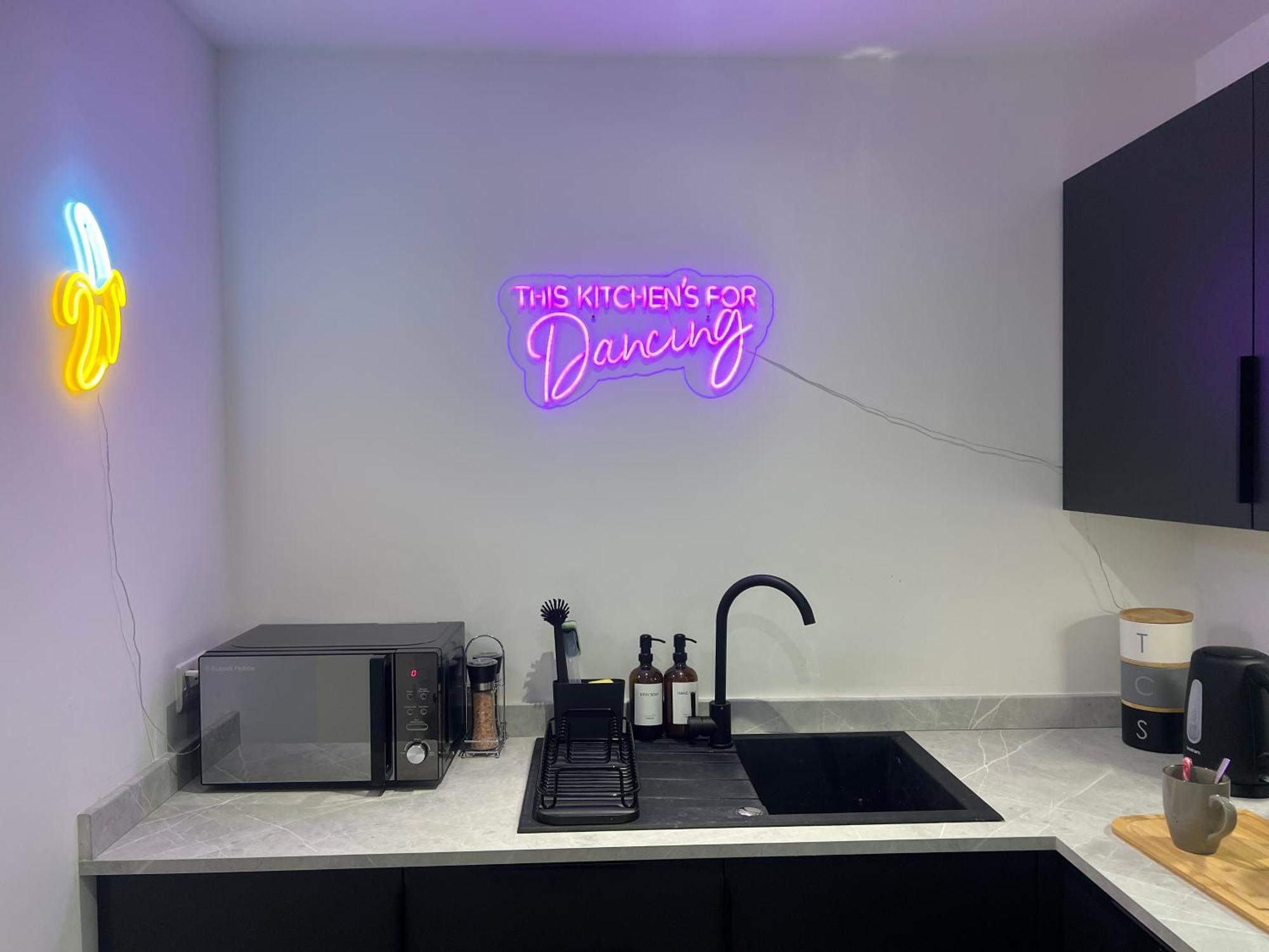 The Seven Suites Liverpool Buitenkant foto