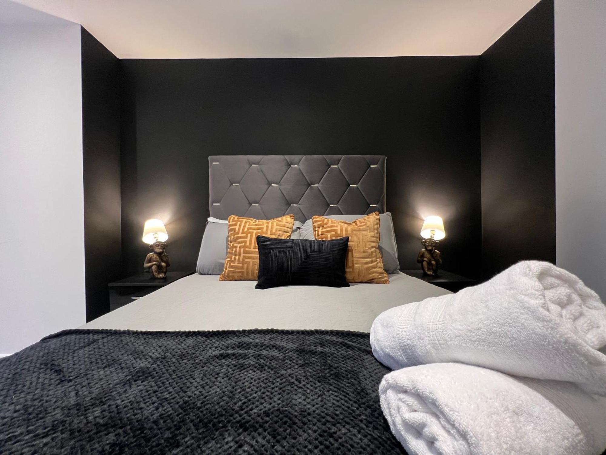 The Seven Suites Liverpool Buitenkant foto