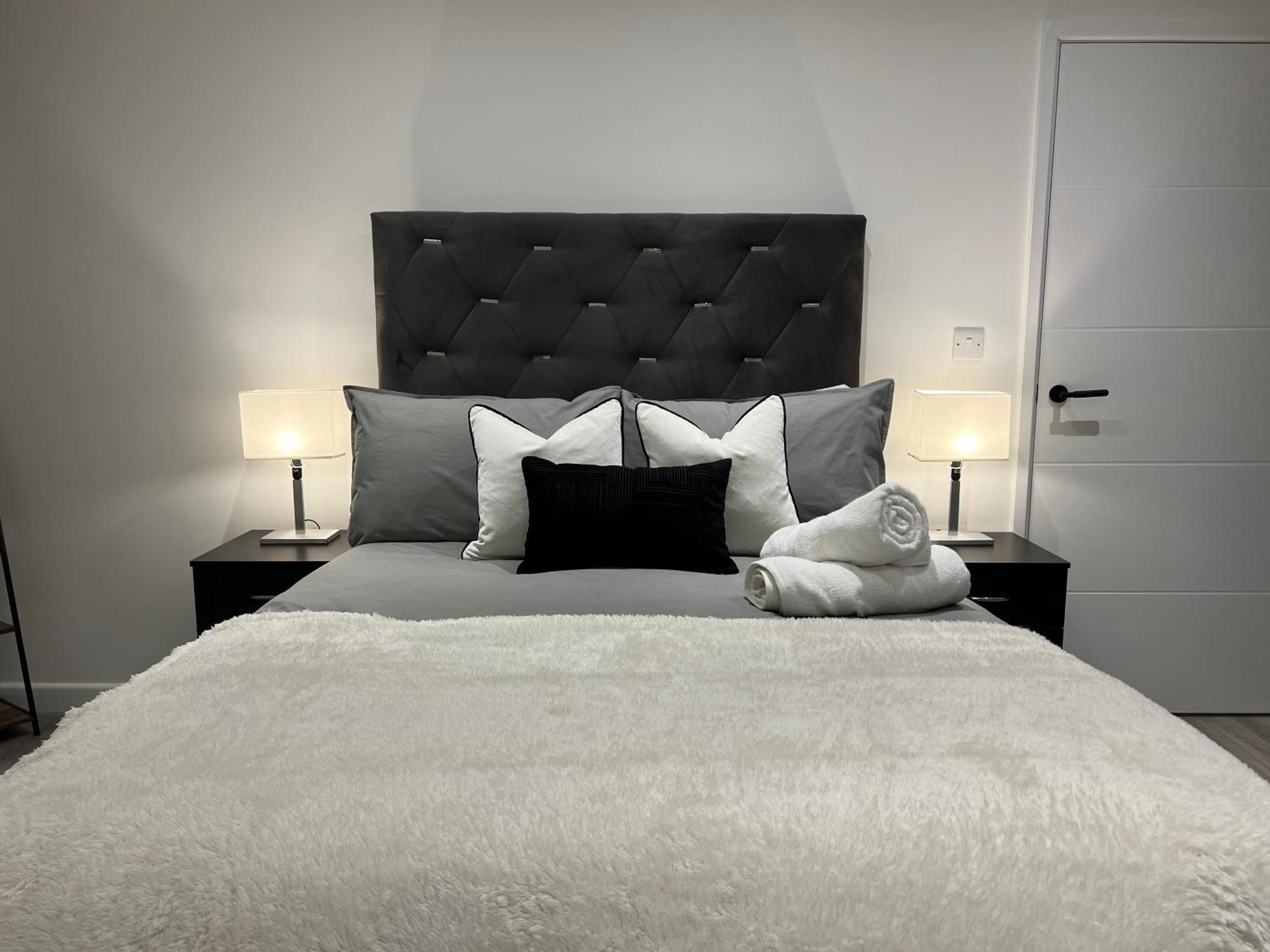 The Seven Suites Liverpool Buitenkant foto