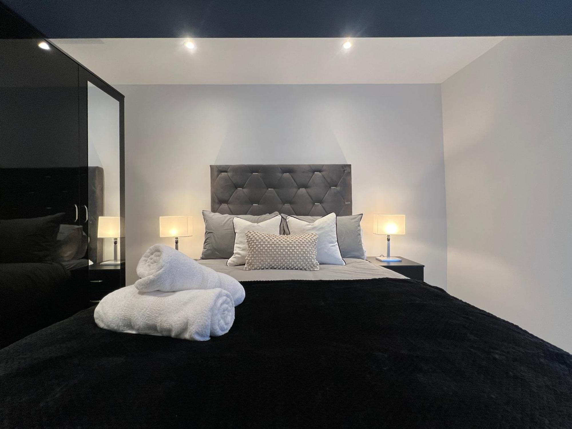 The Seven Suites Liverpool Buitenkant foto