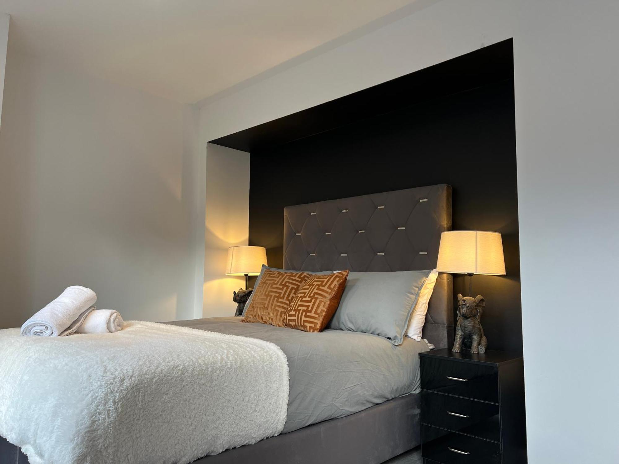 The Seven Suites Liverpool Buitenkant foto